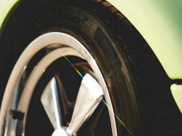 Quelle est l'efficacité des systèmes anti-collision pour les motos de tourisme?