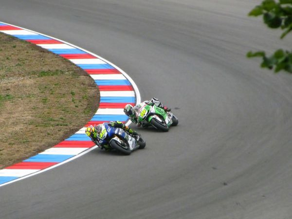 Comment choisir la meilleure huile moteur pour une moto de piste roulée intensivement sur circuit ?